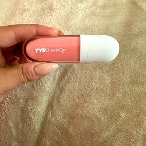 TYS Beauty Lip Butter - NIB 💋